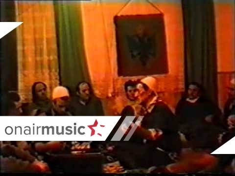 FERIZI DHE ALIA - ZUKE BAJRAKTARIT