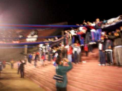 "Chacarita que puta que es tu hinchada" Barra: La Barra Del Matador &bull; Club: Tigre