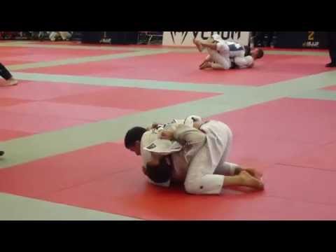 Muujig Altantugs - Match 1 - IBJJF London Open 2015 - Purple Feather