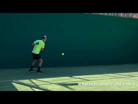 Khaled en stage de Padel à Barcelone