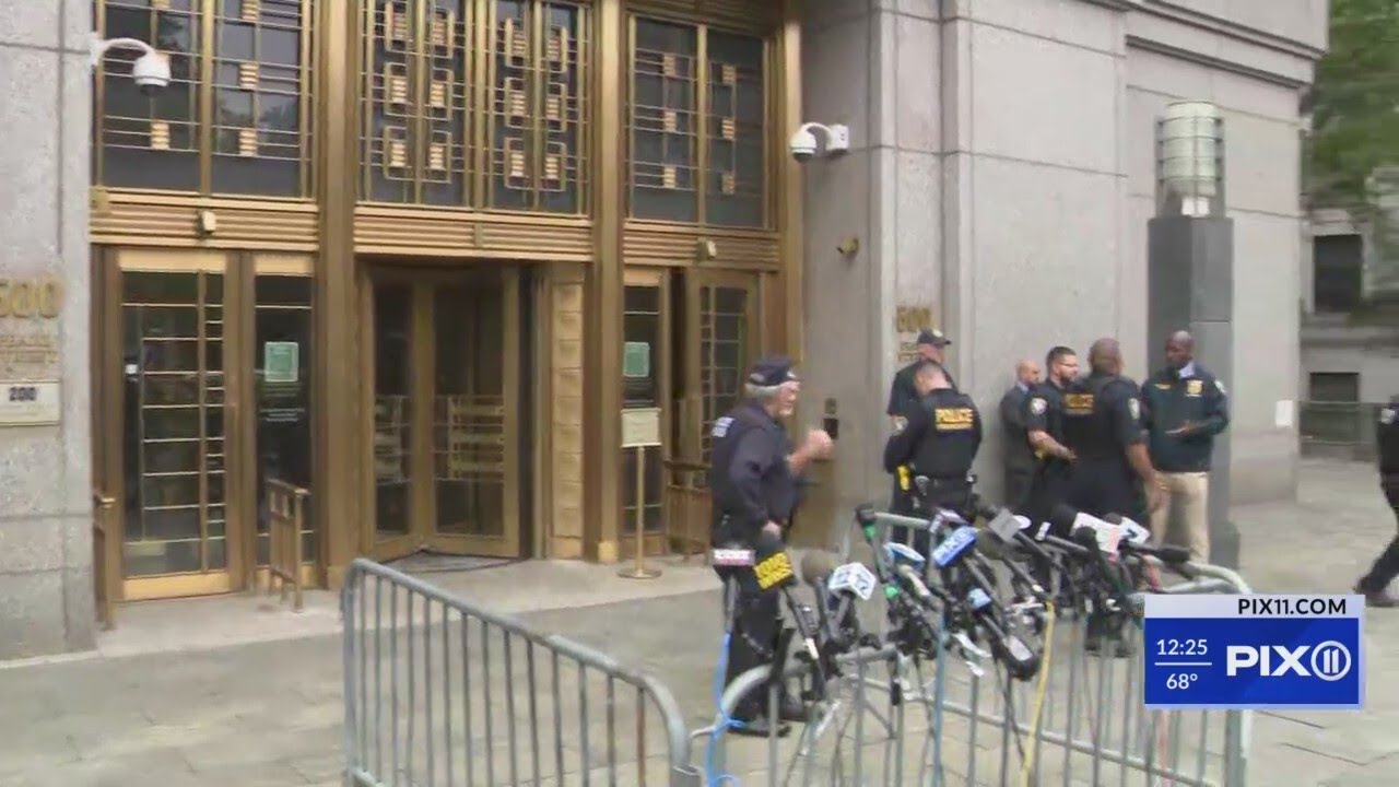 Eric Adams pleads not guilty in federal bribery case