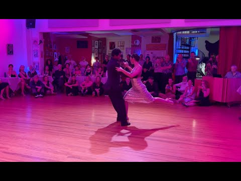 Silvina Tse & Julio Alvarez In Toulouse