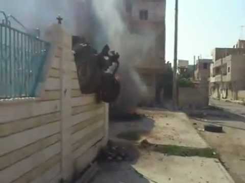 أسر عدد من الظباط والجنود بعد السيطرة على مخفر المخيم في درعا