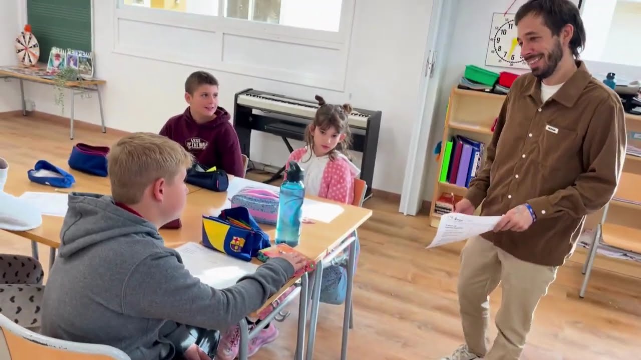 Dibuixant la nostra identitat. Un nou logotip per a l’escola