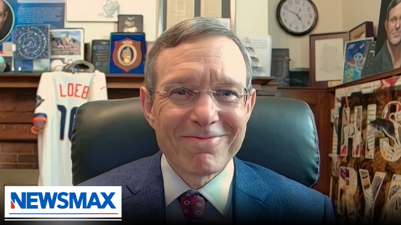 Dr. Avi Loeb breaks down the upcoming SpaceX moon crash