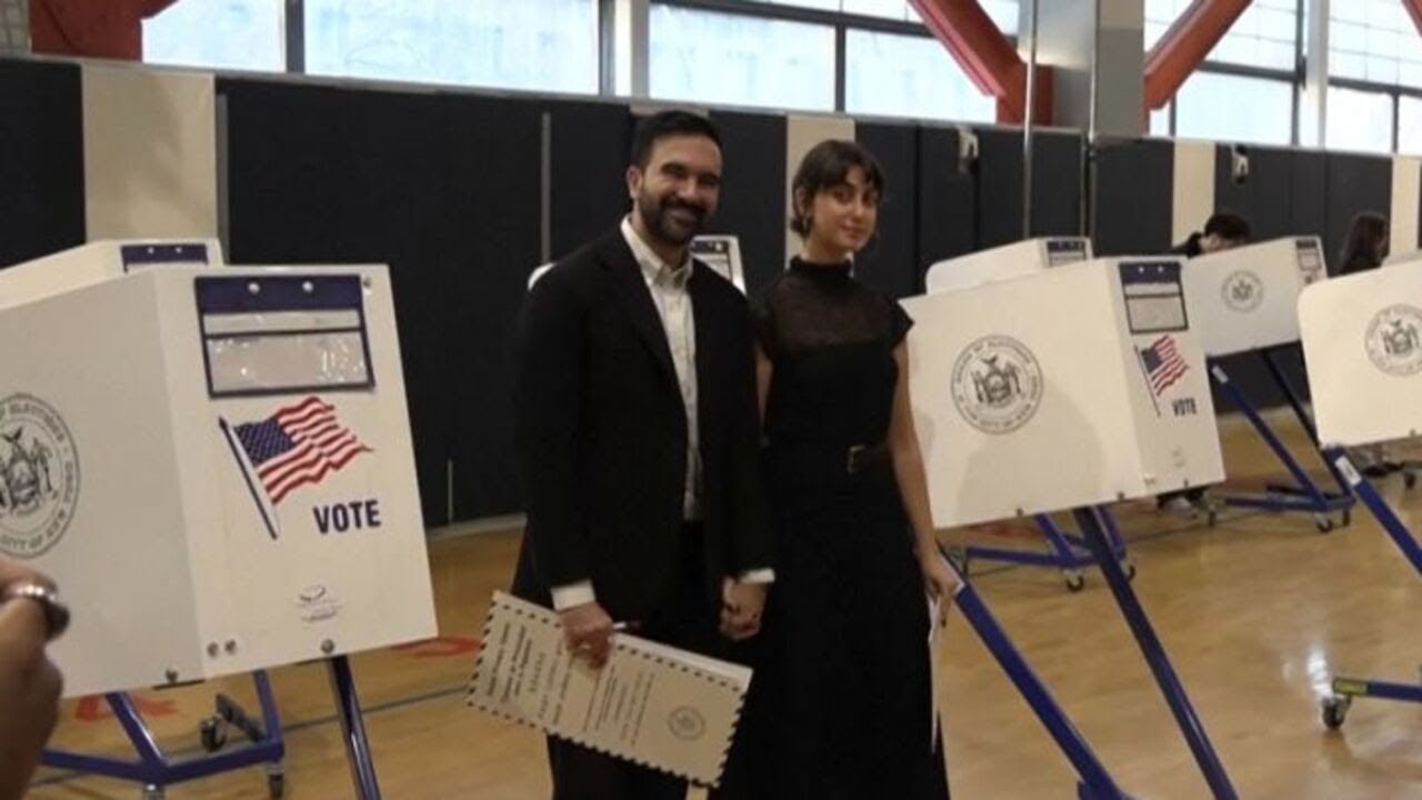 New York, il candidato democratico Zohran Mamdani al seggio