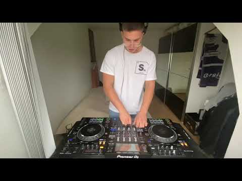 Tech house/house DJ SET 4 channels skills 2021