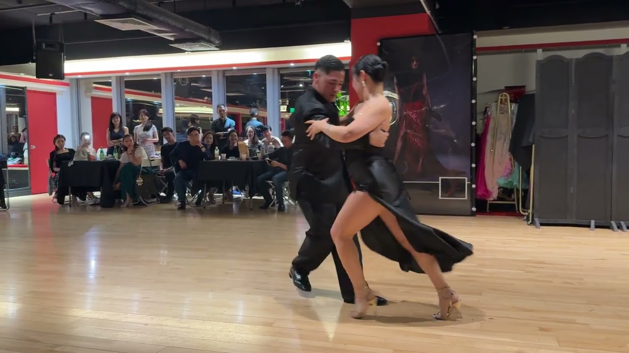 Video thumbnail for Eva Youn y Lucio Galvin in Hong Kong 3/3 - 23 May 2025