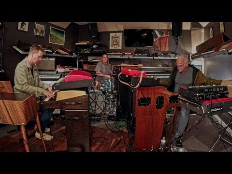 Keyboard Madness ft. Danny Carey "In A Silent Way" (Cover) Live at Custom Vintage Keyboards