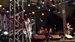 Henrique e Juliano- maquiagem não disfarça