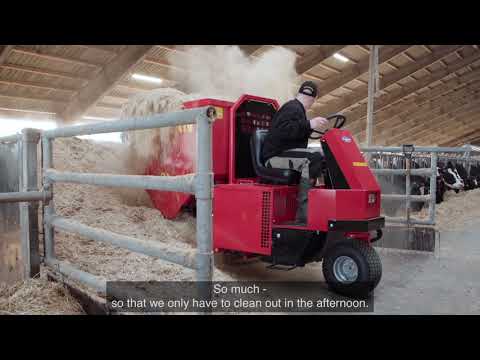 Bobman SL Customer Testimonial in a freestallbarn with robotic milking system