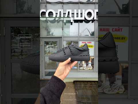 фото valentino rockstud untitled 'triple black' 0