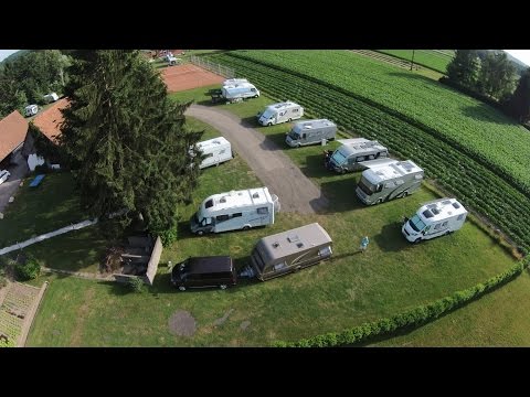 Wohnmobil-Stellplatz "Dorfheuriger" Österreich-Spielfeld-Unterschwarza