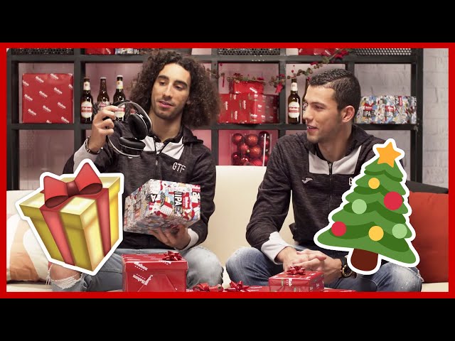 Vídeo relacionado con Set ser del Getafe | Taza ser del getafe mola un huevo + Calcetines Sorpresa | Regalo Original y Divertido para Hombre o Mujer | Cumpleaños, Navidad, Amigos, Aficionados y Regalos Futboleros