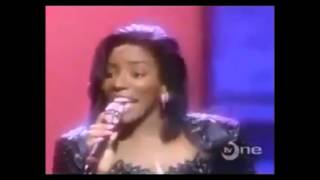 Stephanie Mills - I Feel Good All Over ( Live )