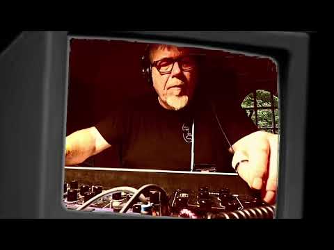 Electro Live Jam - House?EBM?Chillout? Kaossilator back in the set!