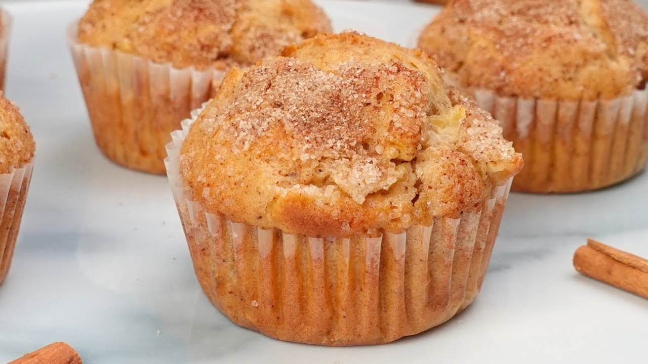 Perfect Apple Cinnamon Muffins Ready in Just 30 Minutes! 🍎