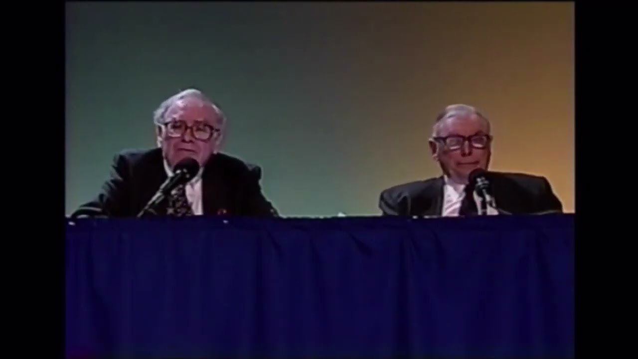Bill Ackman asks Warren Buffett a question about stock buybacks when valuations are high