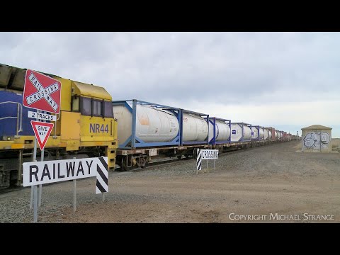 5MP2 Pacific National Steel Train With Additional Container Loading (8/8/2024) - PoathTV Railways