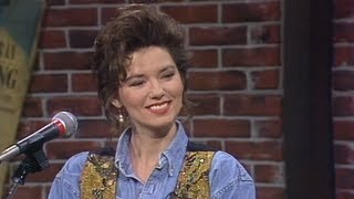 Entertainment Desk - Shania Twain interview before she became a superstar