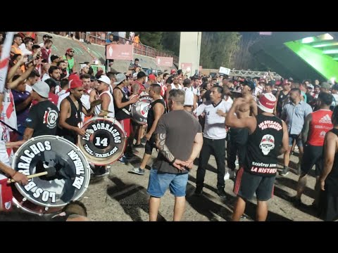 "*ESTO OCURRE MINUTOS ANTES DEL PARTIDO CON LOS BORRACHOS DEL TABLON*" Barra: Los Borrachos del Tablón • Club: River Plate