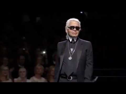 CHANEL Haute couture autumn winter 2011-12 fashion show