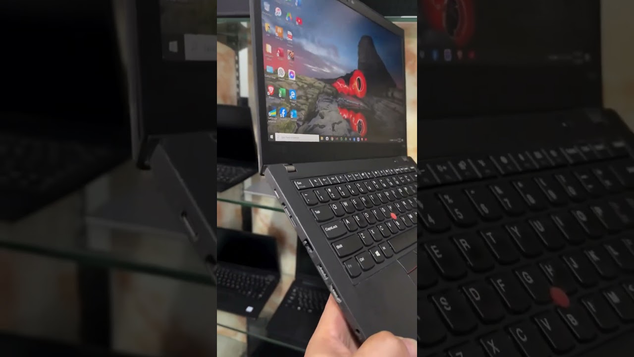 Lenovo ThinkPad 14 pouces noir portable professionnel video thumbnail