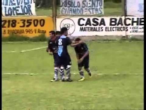 Fecha 12 - 2010/11 Primera D - Victoriano Arenas 2 - Yupanqui 0