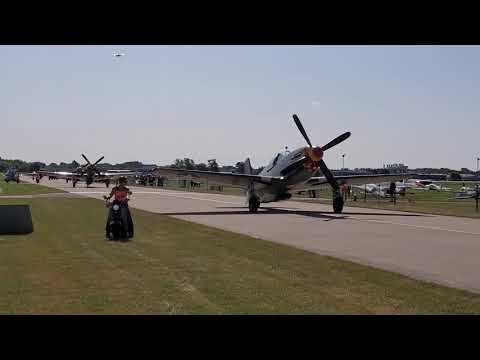 P-51 Mustangs Arrive, Air Venture 2019
