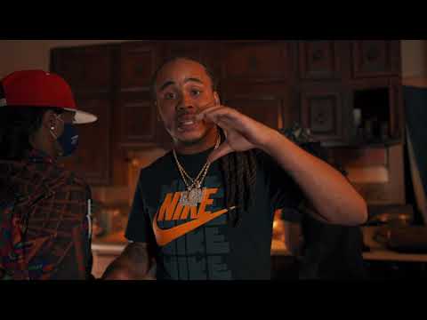 C-MOE - Straight Drop   (shot by @Jimmi Plugg)