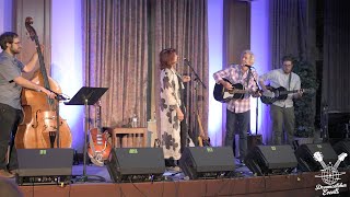 Rosanne Cash &amp; Rodney Crowell - "No Memories Hangin' Round" Live in Nashville