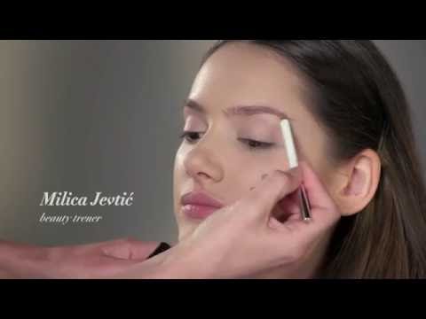 Milica Jevtić // Kako definisati obrve?