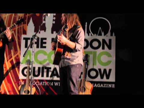 Newton Faulkner & Mike Dawes - Superstition (Live at the London Acoustic Guitar Show 2013)