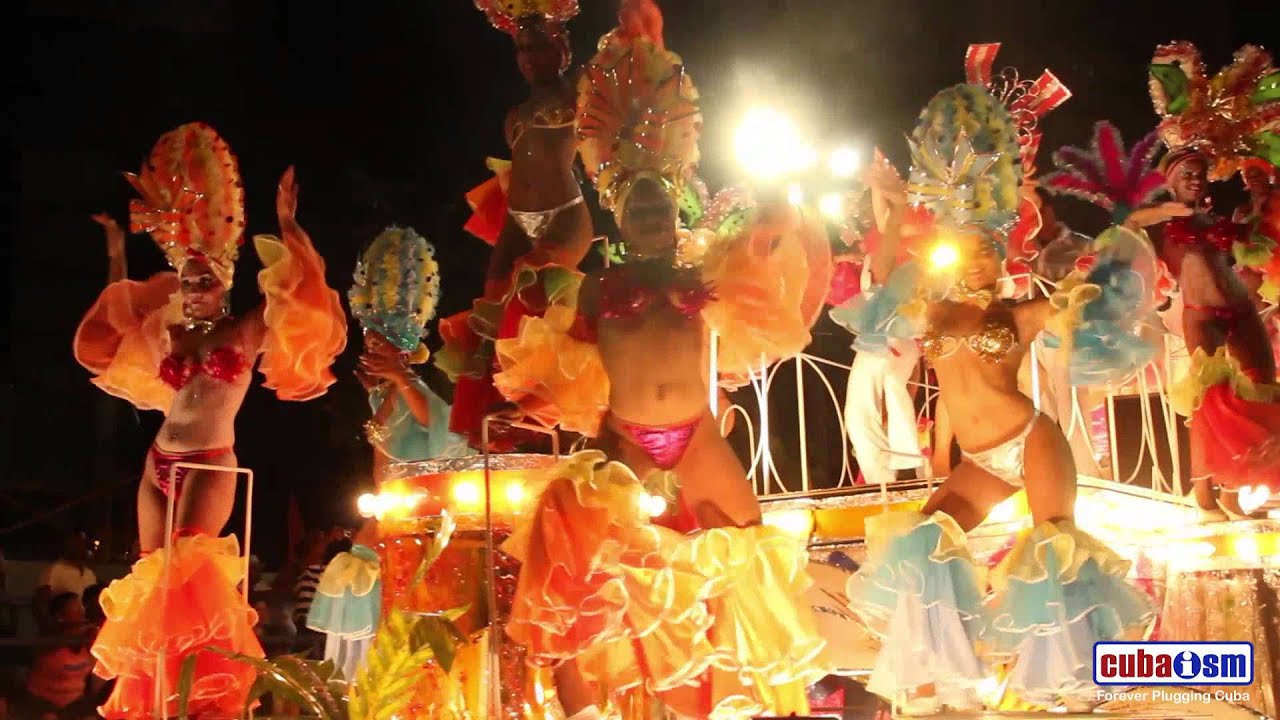 Cuban Hot Dancing - Santiago de Cuba Carnivals - 040v01