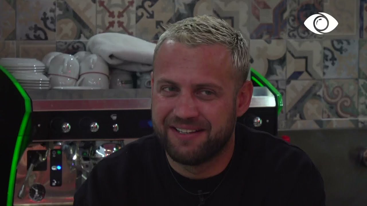 Duhet të thuash kështu fjalë për fjalë/Luizi-Ronaldos