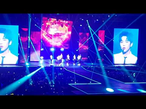 170923 SF9 에스에프나인 - EASY LOVE (쉽다) | KCON AUSTRALIA [FANCAM]