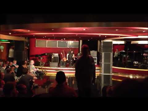 Yes Interviews: 3/26/13 - Cruise to the Edge Storytellers: Steve Hackett and Chris Squire