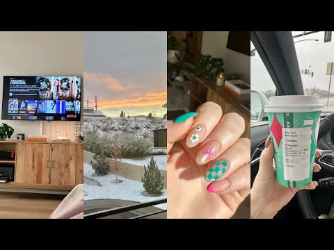 , title : 'Cozy Winter Vlog | snow days, making soup, fun nails, nature walk, work days in my life'