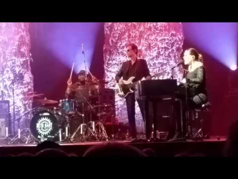 Love Is A Lie   BETH HART @ Olympia Paris, December 13th 2016
