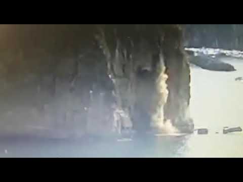 Piano di Sorrento / Meta crollo costone tufaceo di fronte Purgatorio