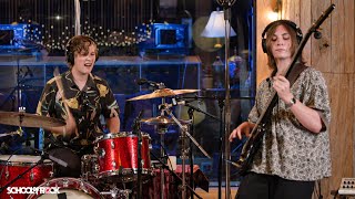 Download lagu School of Rock performs 'In Too Deep' by Sum 41 mp3