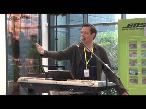 YAMAHA Tyros 5 Entertainer Pack Live Demo // MUSIC STORE Hausmesse