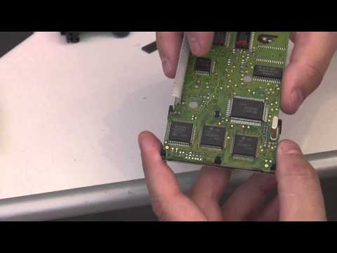 YouTube thumbnail for PSION II Teardown - Retro Tech for those Yuppies of the 80's