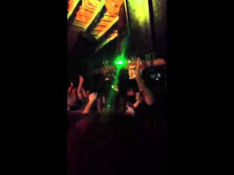 Hnqo -warung 06/07/2013