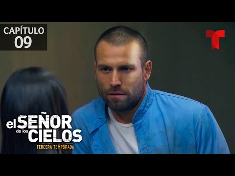 Aurelio se enfrenta a los militares sublevados | Capítulo 9 | Temporada 3 | El Señor de los Cielos