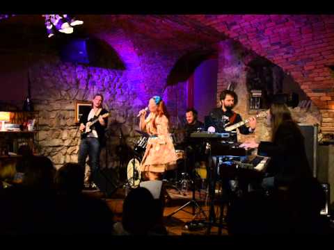 muziKafe - BILBI IN DIREKTORJI - 20.12. 2014