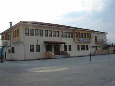 Mavra Mesanixte-Thirio Maria Iakovou