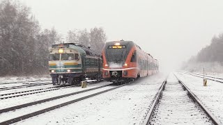 Штадлерский дизель-поезд 2422 на ст. Кяркна / Stadler DMU 2422 at Kärkna station