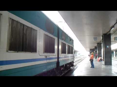 Operazioni di aggancio del E656.052 al materiale dell' IC 35510!