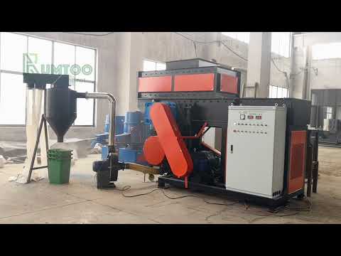 Live Demo: Single-Shaft Shredder Tackling Blue Barrel